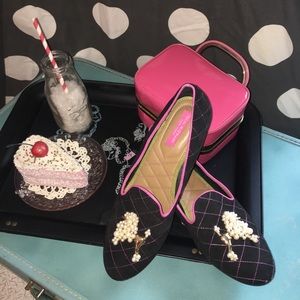 🐩Adorable Isaac Mizrahi Ameya French Poodle Flats